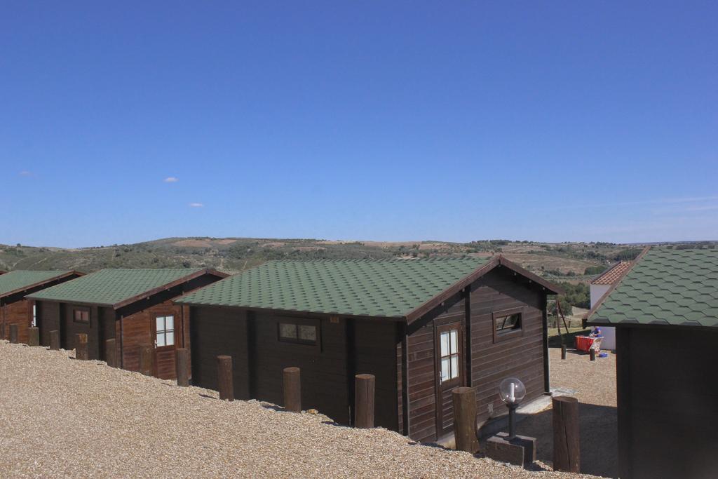 ホテル Monte Do Azibo Glamping Podence エクステリア 写真